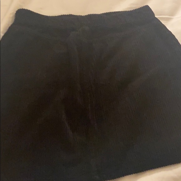 urban outfitters velvet skirt - Picture 4 of 4
